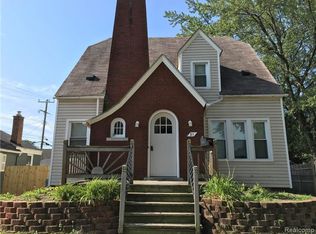 39 Manatee Ave, Hazel Park, MI 48030