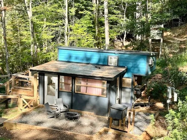 241 Mountain Shadows Road, Jefferson, NC 28640