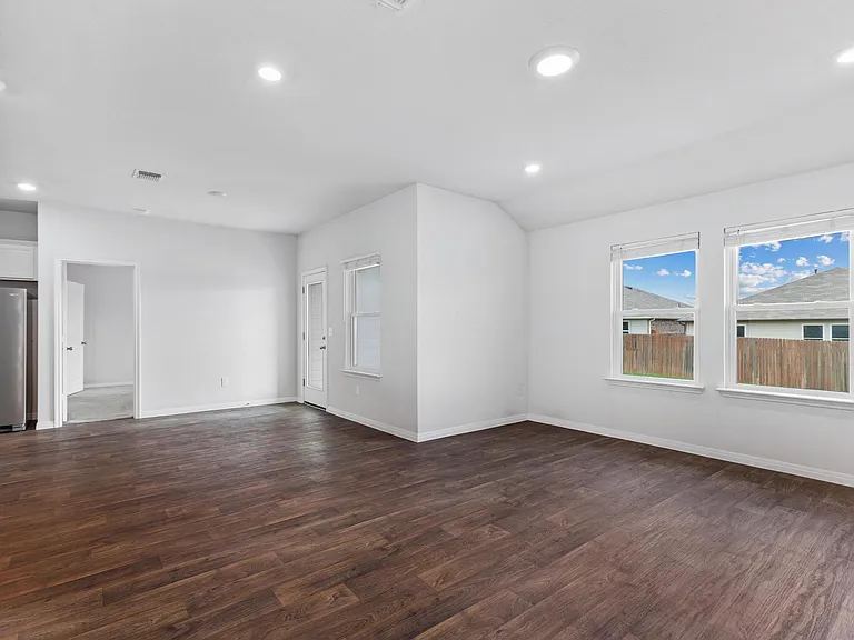 21020 Price Daniel Dr — Photo 11