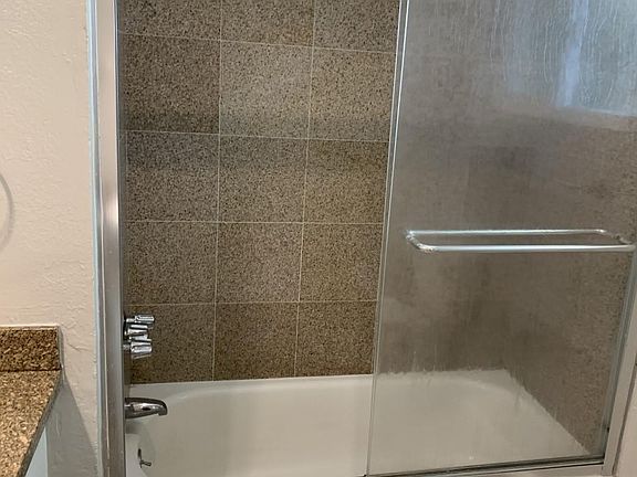 5th image of 11828 Gorham Ave #13