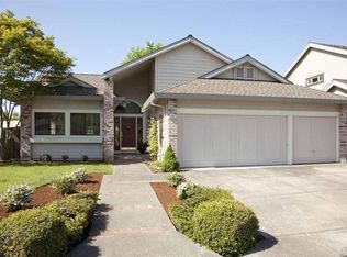 4647 Los Gatos Ct, Santa Rosa, CA 95403