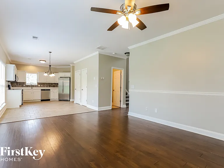 10 Aaron Ln — Photo 4