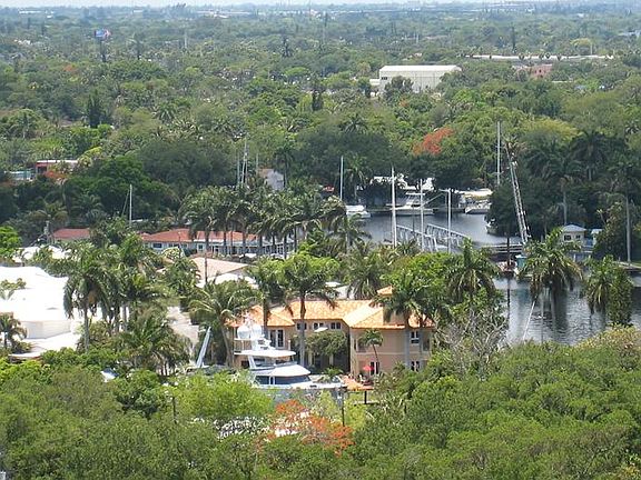 3rd image of 610 W Las Olas Blvd APT 1612