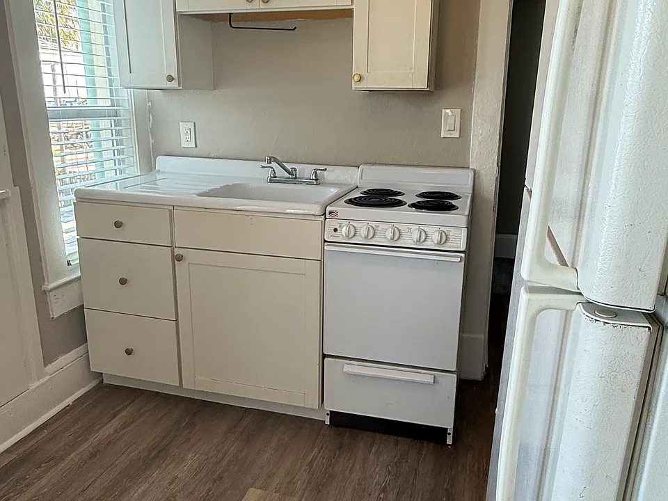 307 S Grandview Ave #3C