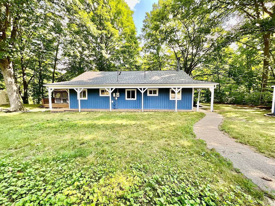 1st image of 18572 Oxbow Dr