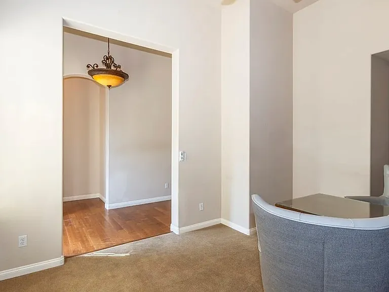 2215 Scarlet Rose Dr — Photo 16