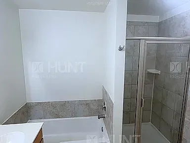 3 bed, 2.5 bath, 1650 sqft, $2,727 — Photo 4