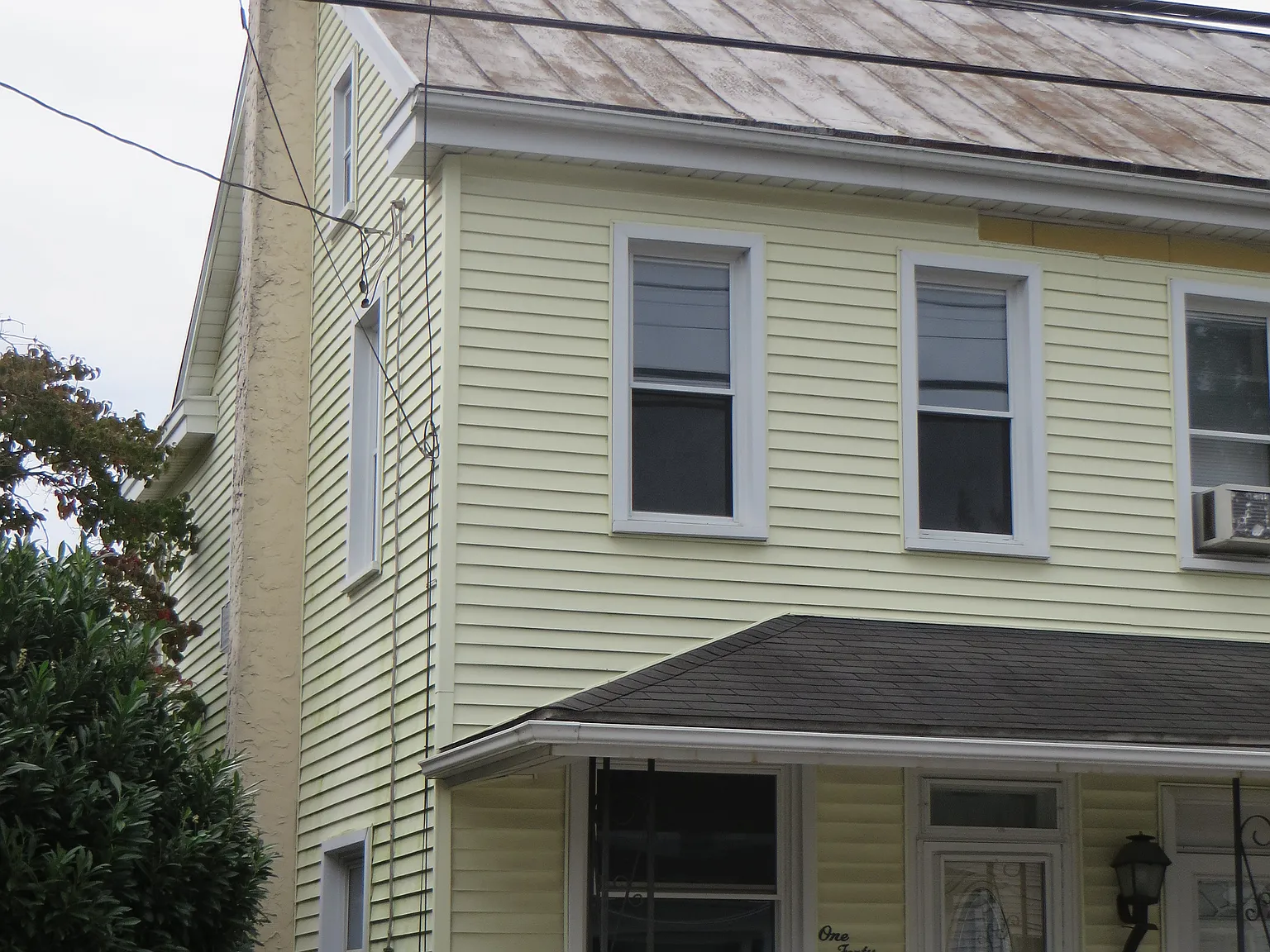 2 bed, 1.5 bath, 1400 sqft, $1,700 — Photo 2