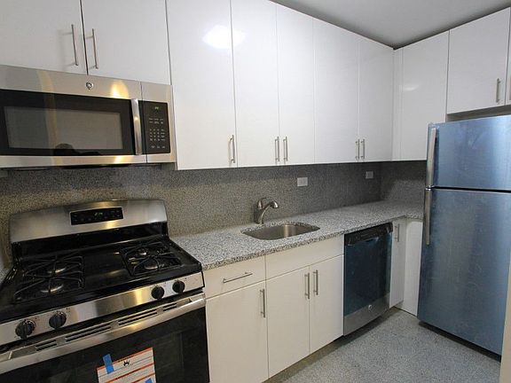 2nd image of 12510 Queens Blvd APT 1406