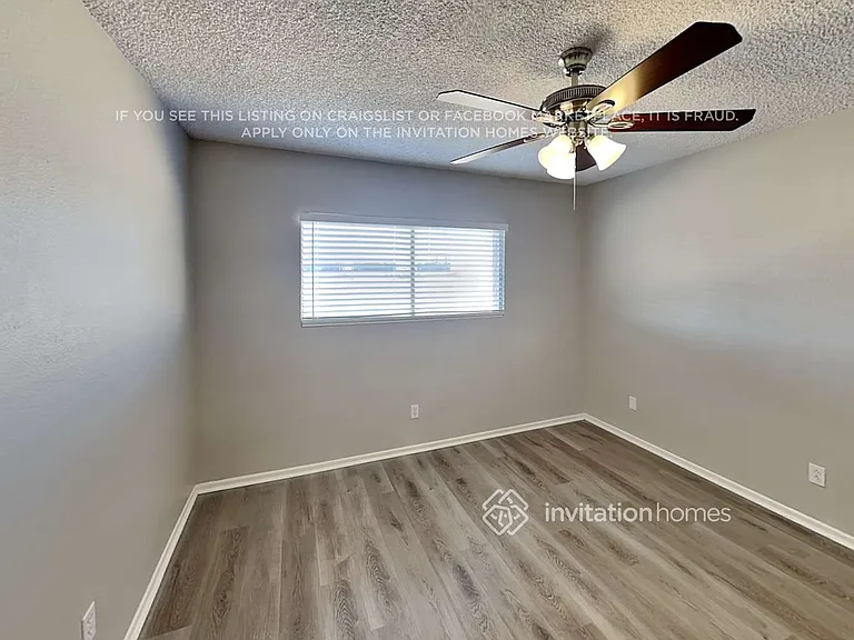 5720 N 48th Ln — Photo 12
