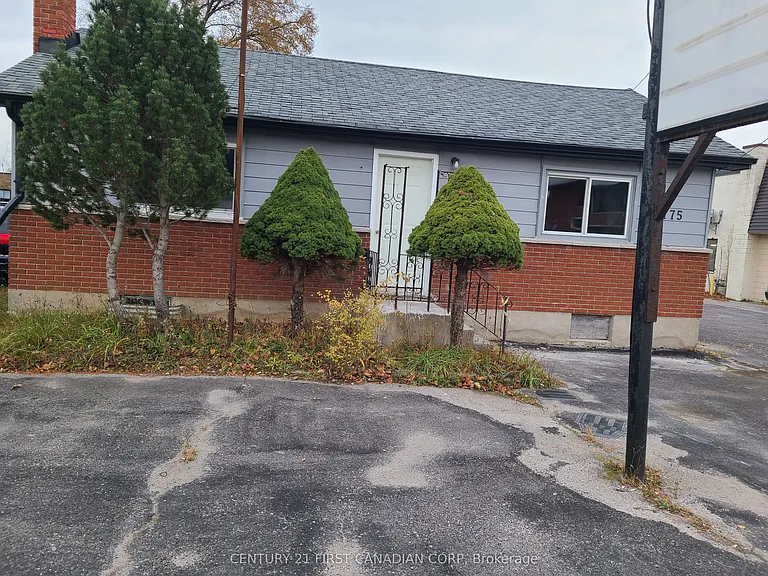 1775 Oxford St E #A — Photo 19