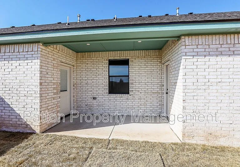 13771 Periwinkle Dr #B — Photo 2
