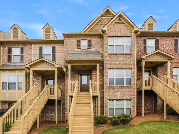 2279 Baywood Tree Ln, Snellville, GA 30078
