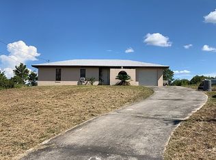 1041 Breckinridge Ave, Lake Placid, FL 33852