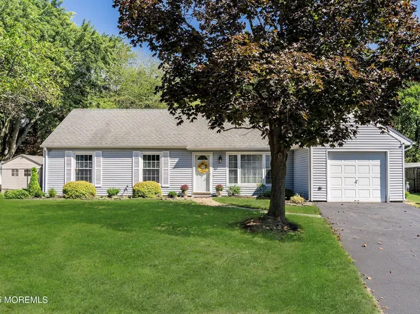 5 Dublin Court, Toms River, NJ 08753