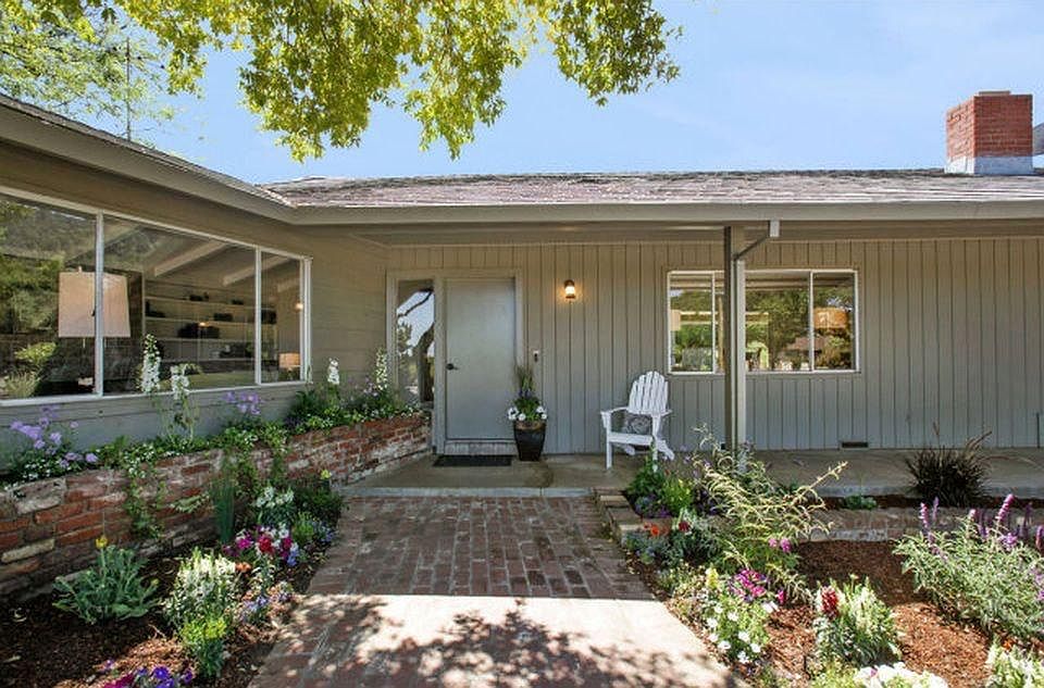 1st image of 25182 La Loma Dr