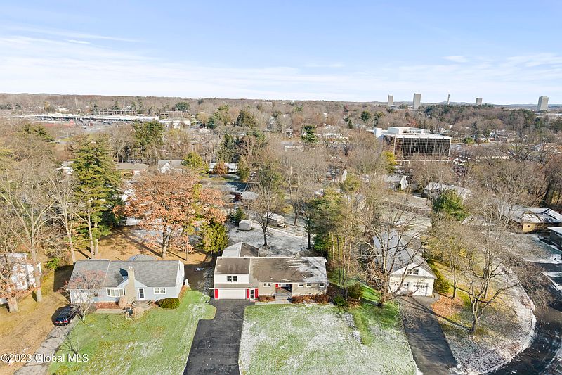 2nd image of 21 E Highland Drive