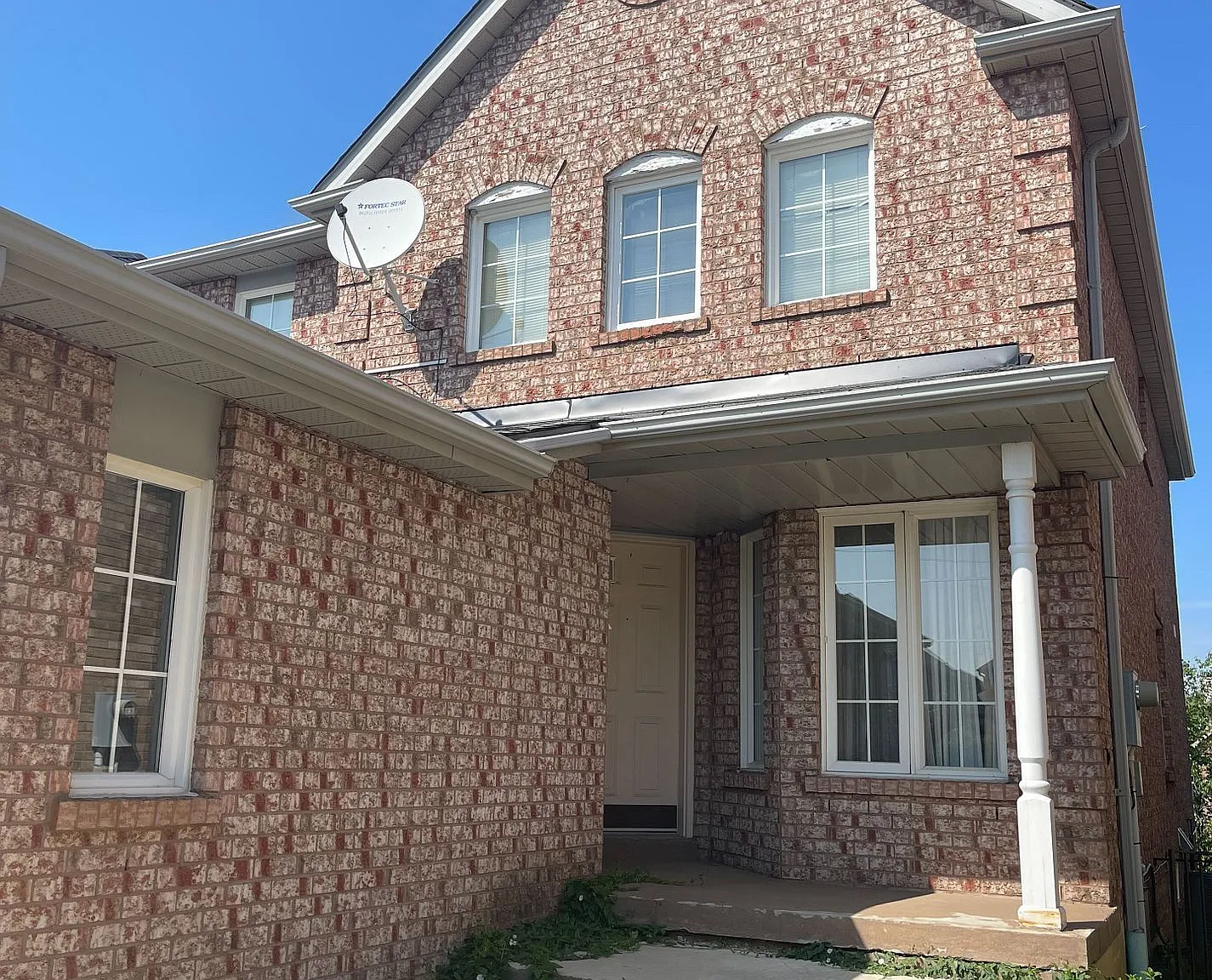 5 bed, $4,600 — Photo 1