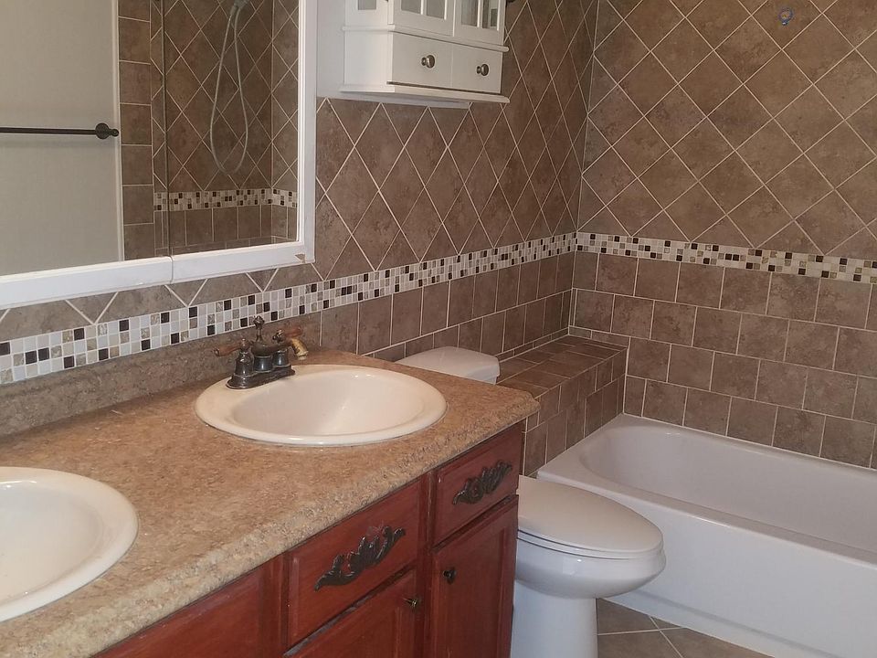 1st image of 24615 Clareshire Dr APT 103