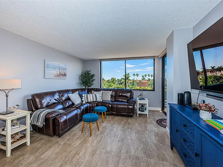 6295 Bahia Del Mar Cir #405 — Photo 9