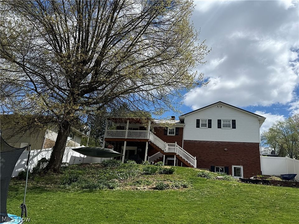 2nd image of 104 Orchard Dr