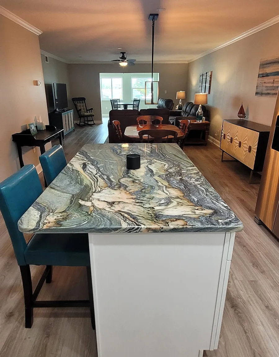 2 bed, 1388 sqft, $1,950 — Photo 3