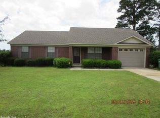 910 April Ln, Beebe, AR 72012