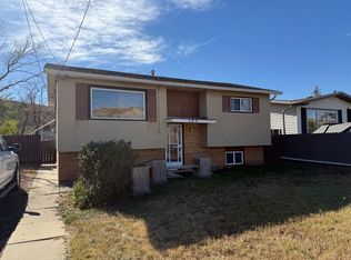 103 N 7th Ave SE, Drumheller, AB T0J0Y6