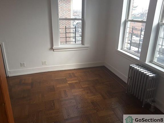 2nd image of 895 E 241st St Floor 2