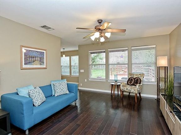 4th image of 5704 Toscana Ave