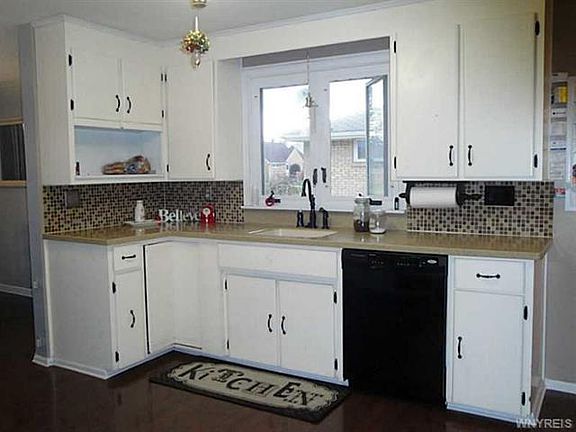 5th image of 73 Shannon Dr