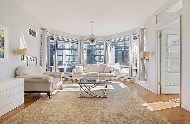 Rented by The Gonzalez Property Group LLC | media 16