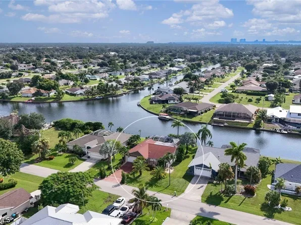 519 SE 20th Ct, Cape Coral, FL 33990