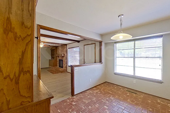 1205 Mockingbird Ln — Photo 6