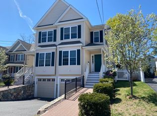383 Hillside Ave #383, Needham Heights, MA 02494