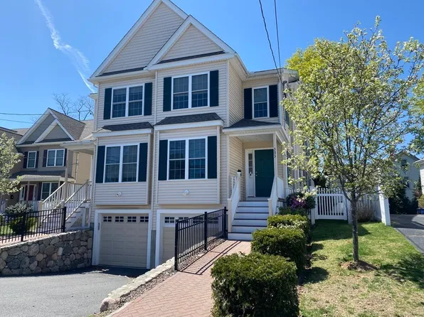 383 Hillside Ave #383, Needham Heights, MA 02494