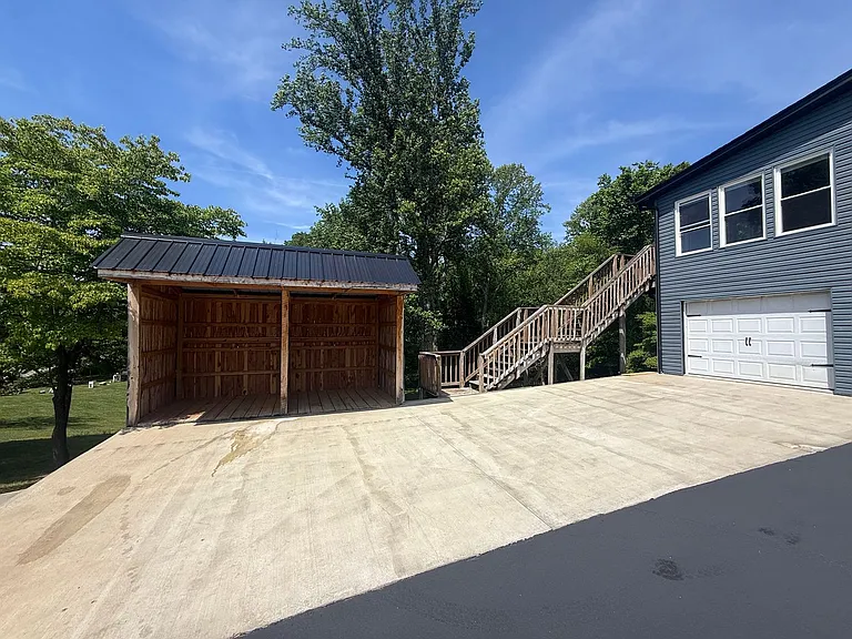 3339 Riveroaks Dr — Photo 37