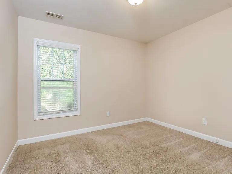 2545 Spring Oaks Way — Photo 15