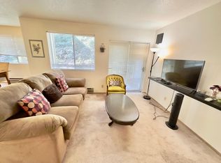 4727 Ravenna Ave NE, Seattle, WA 98105