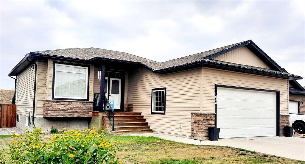 628 E Bankview Dr, Drumheller, AB T0J 0Y6 MLS A2074925 Zillow