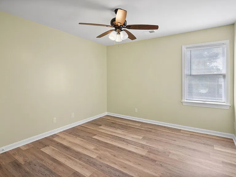 3301 Orchard Manor Cir — Photo 14