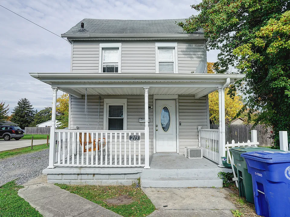 215 Ellis St