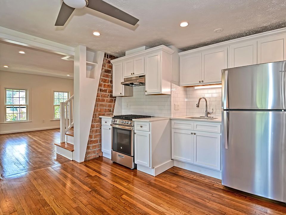 1st image of 524 Central Ave APT 3