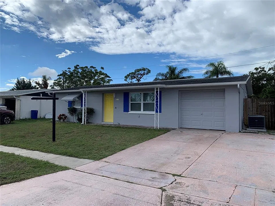 2215 Pamela Dr