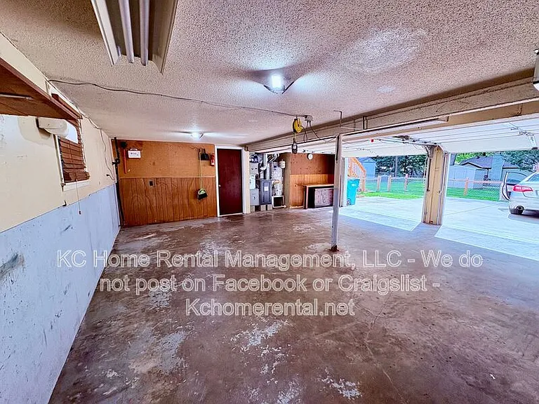 6012 Noland Rd — Photo 28