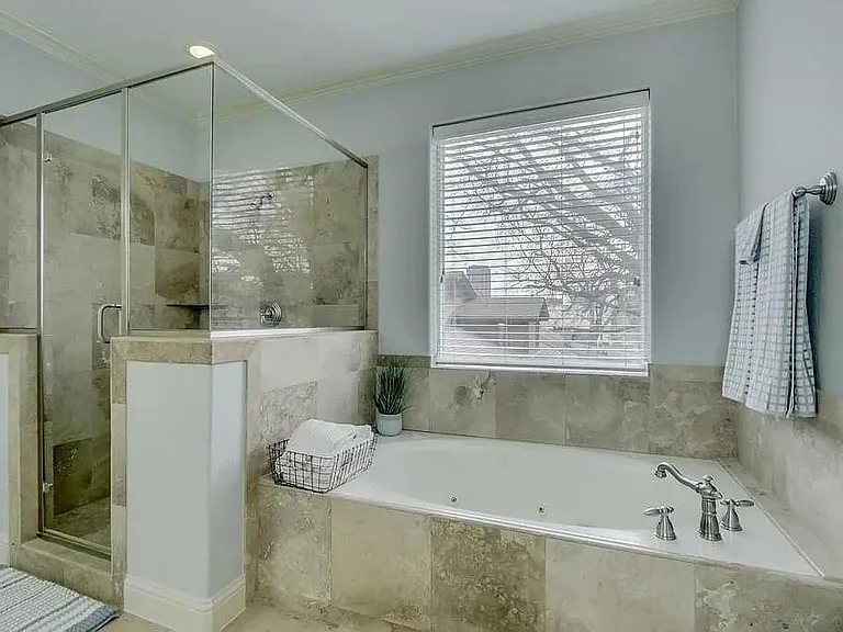 4929 Homer St — Photo 11