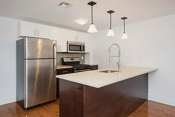 Rented by Bold Marketing | media 18