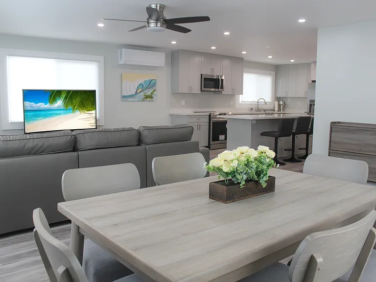 849 Hauoli St #1 — Photo 5