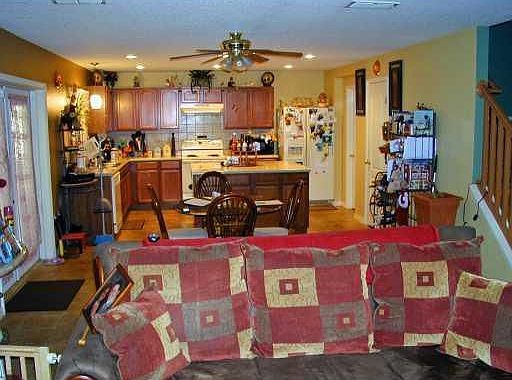 5th image of 1990 Kimlyn Cir