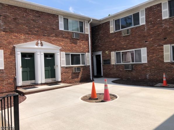 104 N Beverwyck Rd APT 2